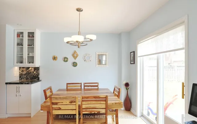 Additional image 11 of 51 Eastport Dr