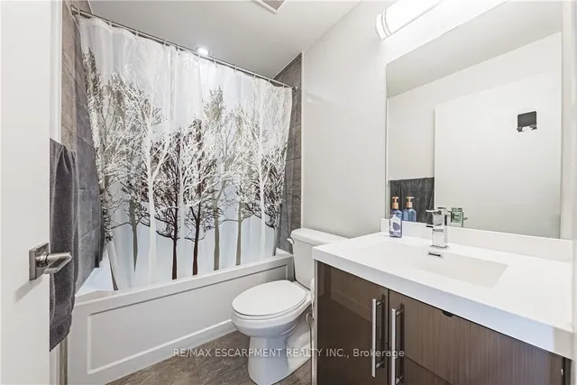 Additional image 25 of 2093 Fairview St Unit 2001