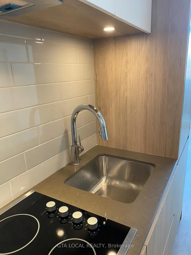 Additional image 18 of 34 Tubman Ave Unit 406