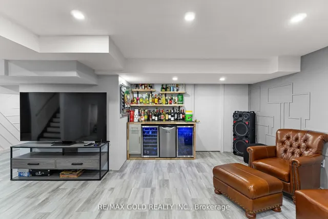 Additional image 42 of 7 Powell Dr