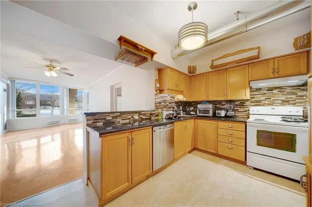 Additional image 12 of 495 Highway 8 Unit 112