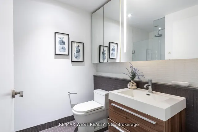 Additional image 5 of 8 Dovercourt Rd Unit 209