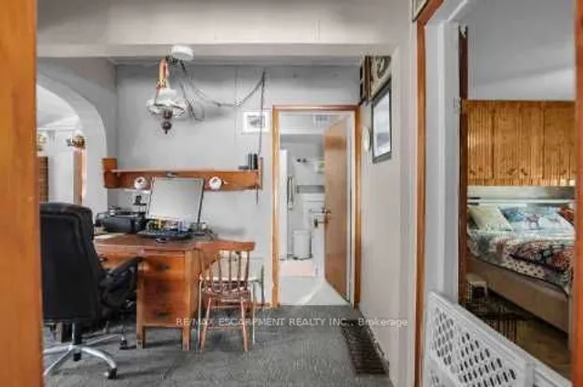 Additional image 10 of 1047 Ridge Rd