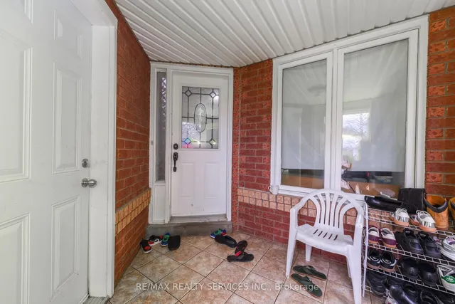 Additional image 3 of 33 Valonia Dr