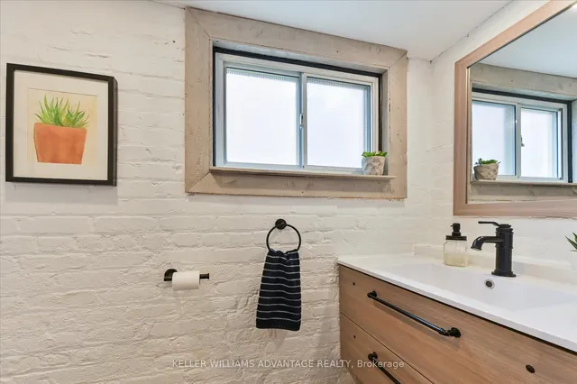 Additional image 12 of 129 Oakcrest Ave