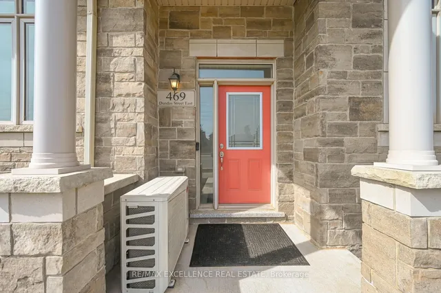 Additional image 30 of 469 Dundas St