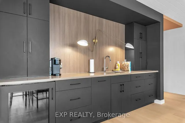 Additional image 33 of 741 King St Unit 102