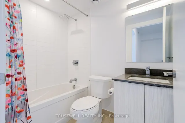 Additional image 10 of 501 Yonge St Unit 5208