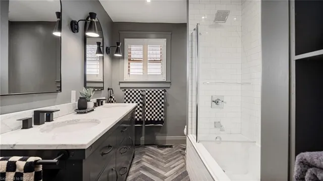 Additional image 12 of 4 Holt Ave