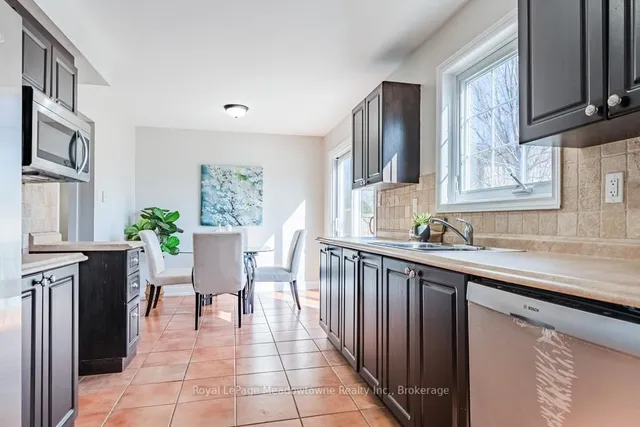 Additional image 14 of 572 Brock Crt