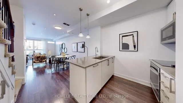 Additional image 15 of 1072 Lansdowne Ave