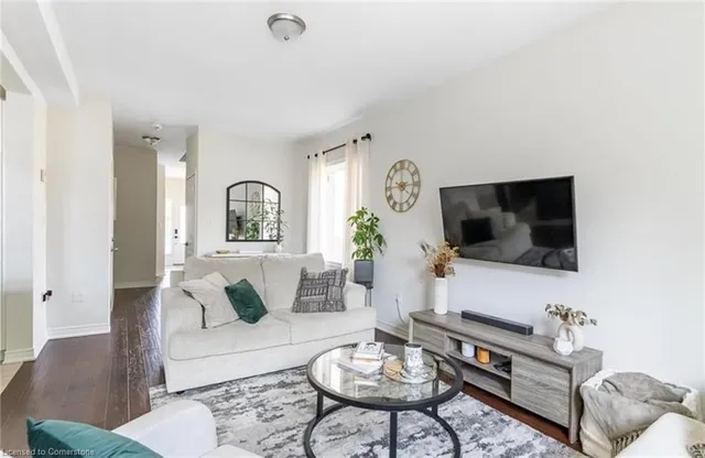 Additional image 5 of 90 Raymond Rd Unit 24