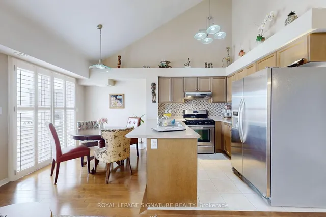 Additional image 7 of 649D Warden Ave Unit 24