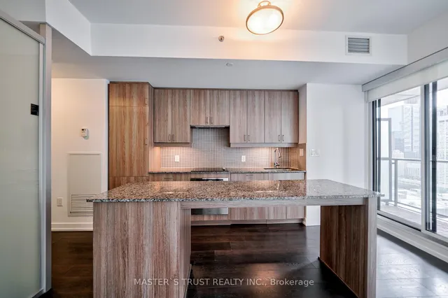 Additional image 16 of 426 University Ave Unit 2307