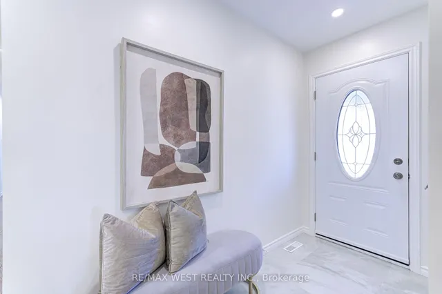 Additional image 3 of 17 Tillbrook Crt