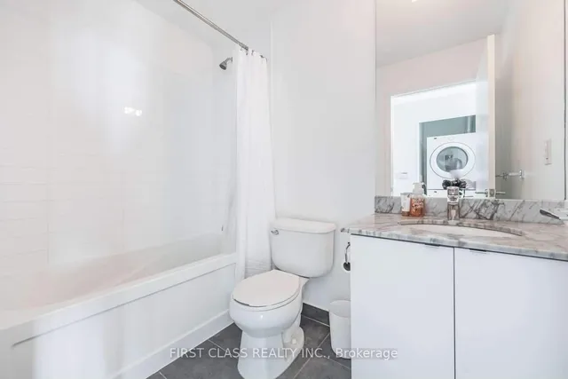 Additional image 12 of 150 East Liberty St Unit 2508