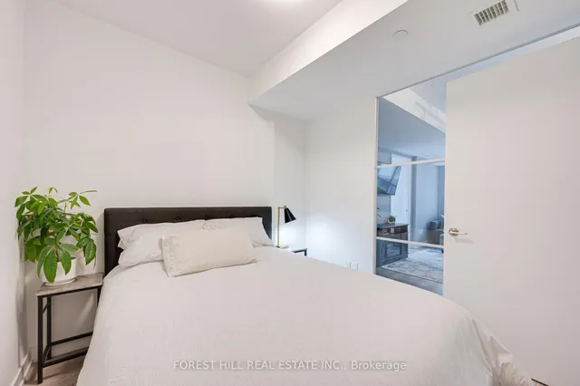 Additional image 19 of 8 Tippett Rd Unit 411