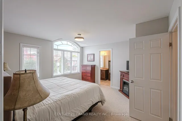 Additional image 31 of 229 Springvalley Cres