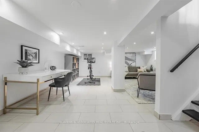 Additional image 36 of 24 Belgravia Ave