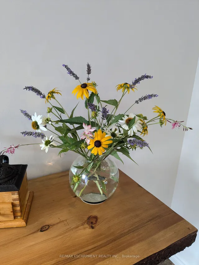 Additional image 29 of 136 Glenariff Dr