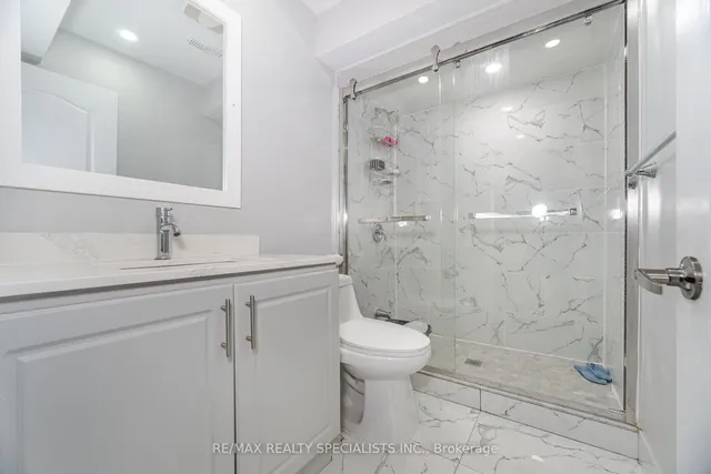 Additional image 39 of 4 Osgoode Dr