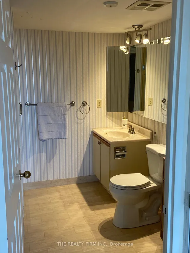 Additional image 16 of 100 County Court Blvd Unit 406