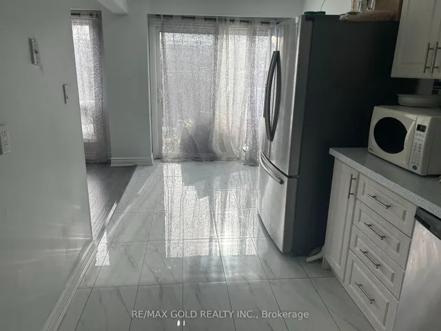 Additional image 4 of 7500 Goreway Dr Unit 86