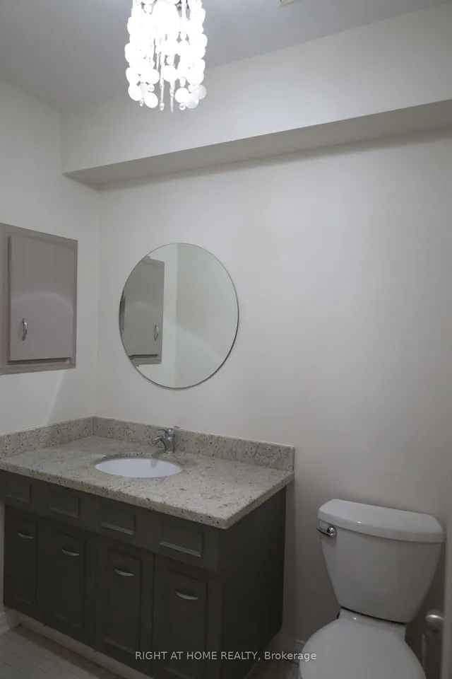 Additional image 13 of 236 York Mills Rd