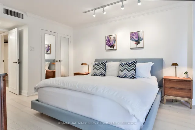 Additional image 14 of 61 St Clair Ave Unit 206