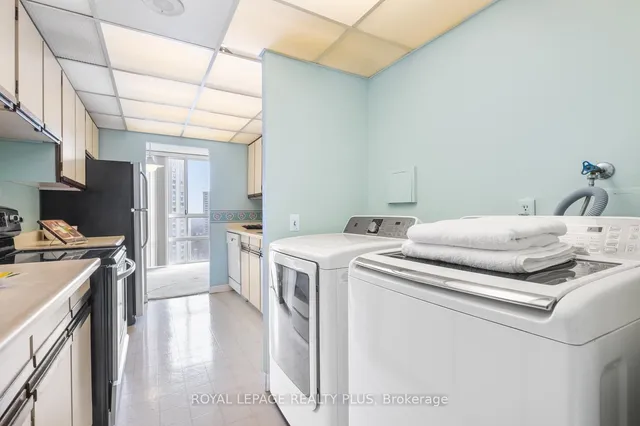 Additional image 15 of 3650 Kaneff Cres Unit 1002