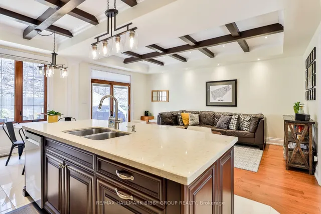 Additional image 17 of 11 Humbercrest Blvd