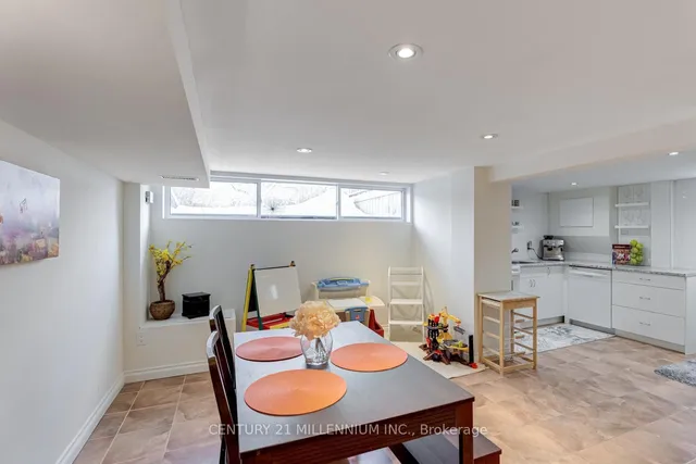 Additional image 26 of 61 Newlands Ave