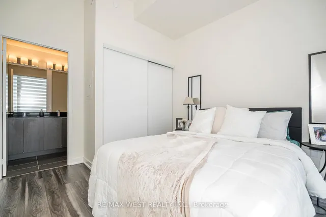 Additional image 15 of 859 The Queensway N/A Unit 813