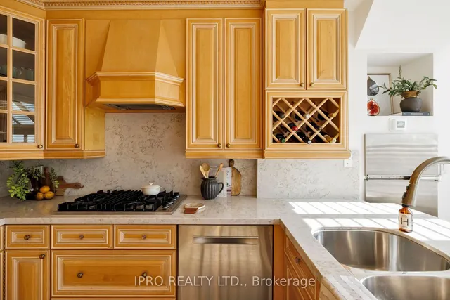 Additional image 26 of 935 Royal York Rd Unit PH 604