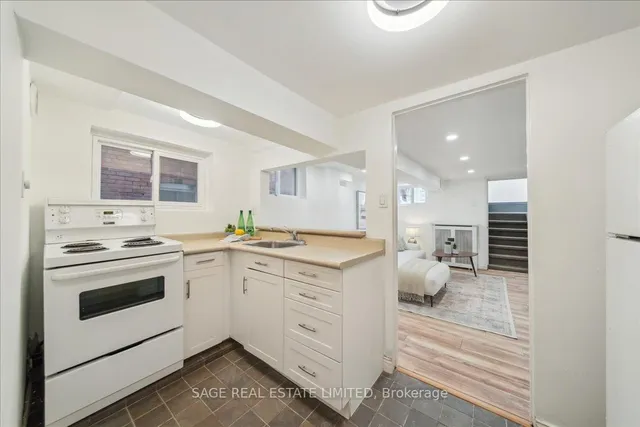 Additional image 33 of 140 Wolverleigh Blvd