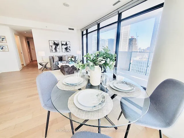 Additional image 8 of 25 Richmond St Unit 1703