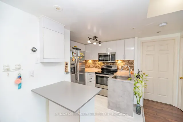 Additional image 12 of 3045 Finch Ave Unit 2093