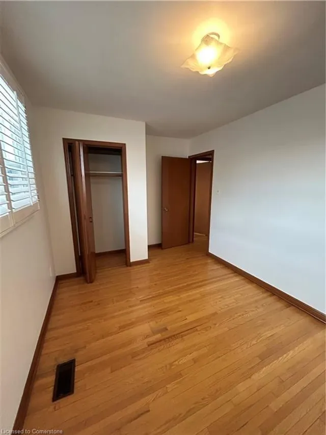 Additional image 21 of 85 Downsview Ave