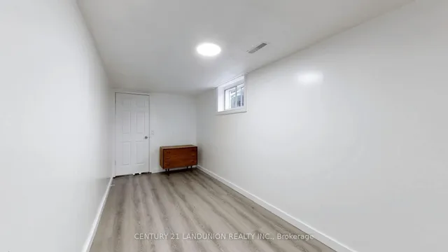 Additional image 37 of 343 Kipling Ave