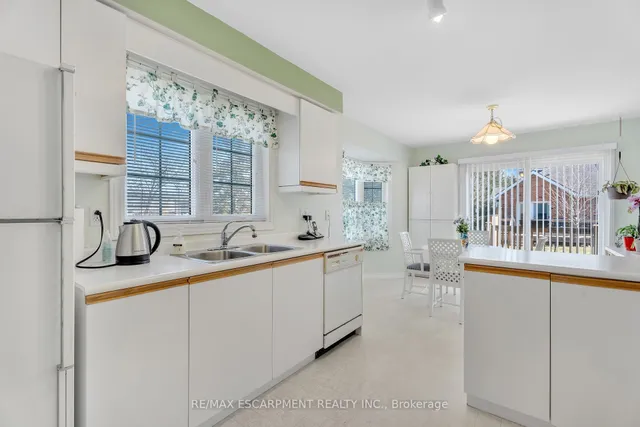 Additional image 17 of 810 Golf Links Rd Unit 32