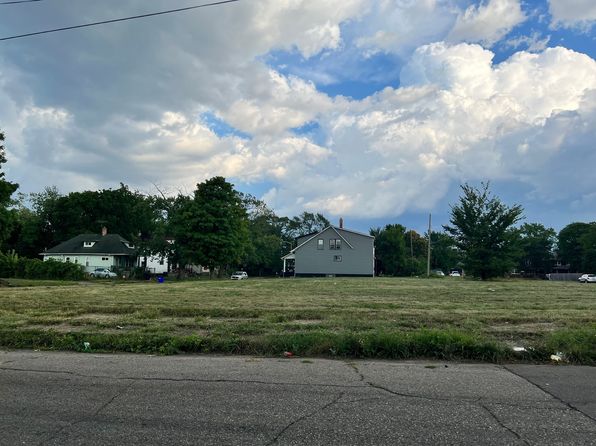 2105 S La Salle Gdns, Detroit, MI