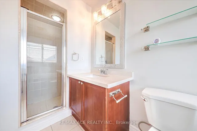 Additional image 25 of 27 Village Lake Cres