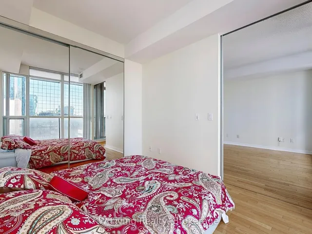 Additional image 7 of 770 Bay St Unit 1403