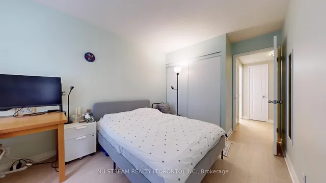 Additional image 26 of 711 Bay St Unit 912