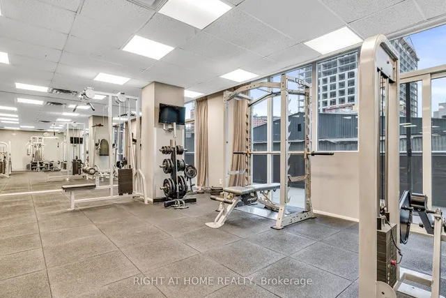 Additional image 37 of 320 Richmond St Unit 305