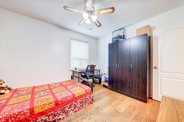 Additional image 23 of 12 Restever Gate