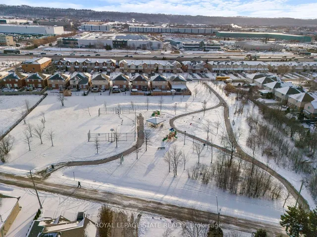 Additional image 37 of 66 Seabreeze Cres