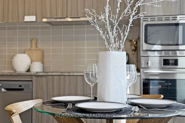 Additional image 12 of 955 Bay St Unit 409