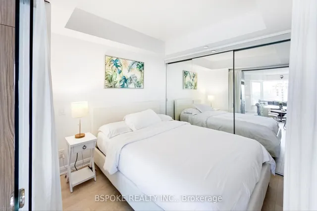 Additional image 15 of 155 Yorkville Ave Unit 1918