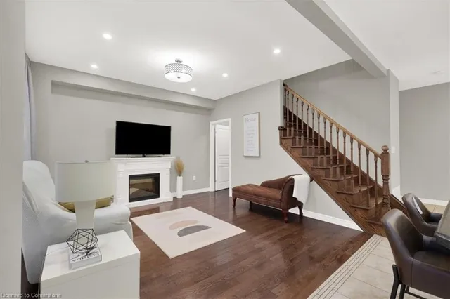 Additional image 12 of 94 Irwin Ave